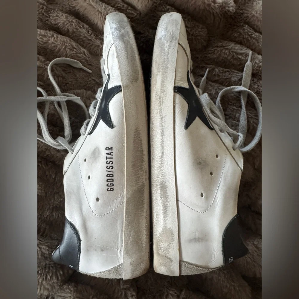 Authentic Golden Goose Sneakers - Size 40 - Picture 4 of 6